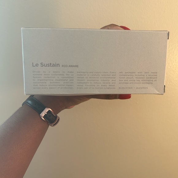 NWT Le Specs metagalactic rectangle sunglasses in purple - Picture 5 of 9